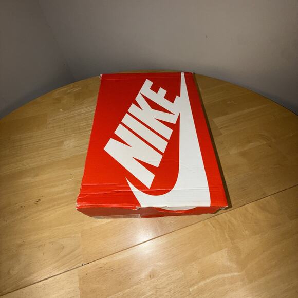 Nike Dunk Low Retro \